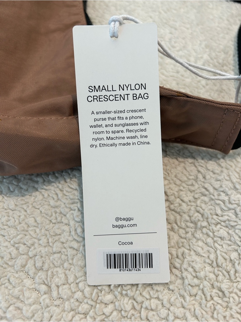 BAGGU Small Nylon Crescent Bag - Picture 2 of 3